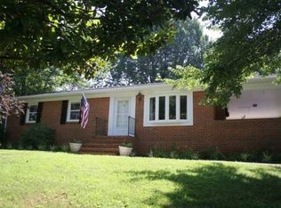 126 Berkshire Pl, Madison Heights, VA 24572