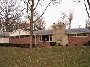 2824 Santa Rosa Dr, Fort Wayne, IN 46805