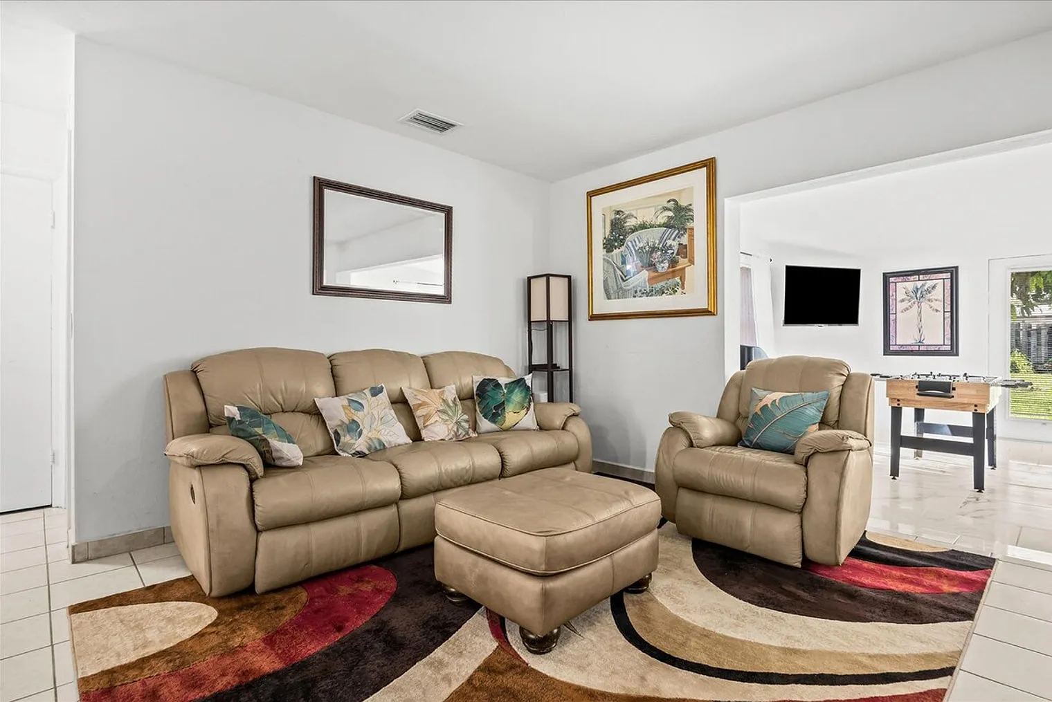 2 bed, 1.0 bath, $6,319 — Photo 3