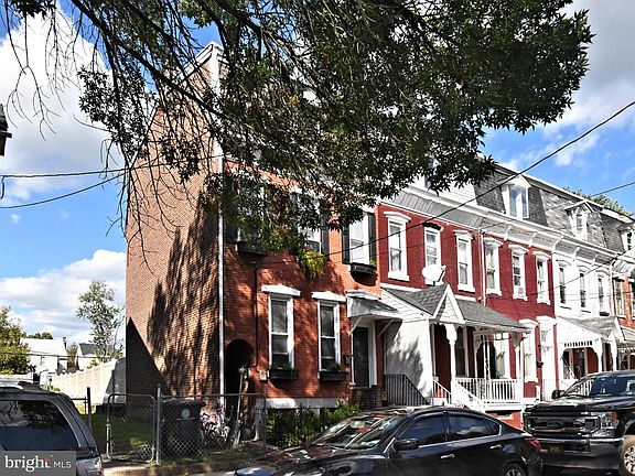4th image of 435 Walnut St