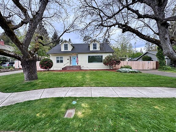 2nd image of 736 NW 3rd St