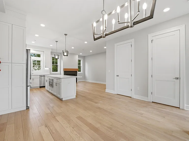603 Springfield Ave #101 — Photo 4
