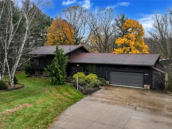 8025 Yoder Rd, Seville, OH 44273