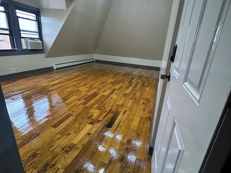 425 Park Ave #3 — Photo 15
