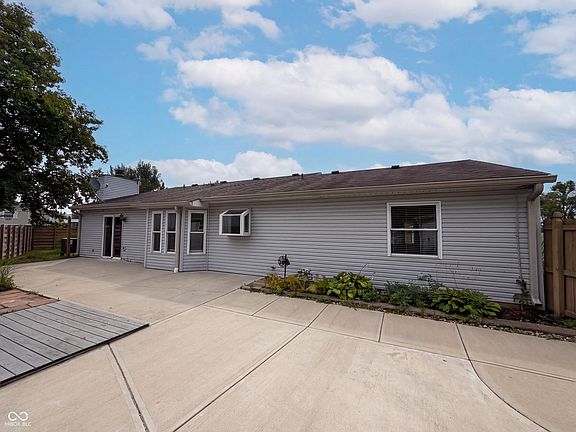 5th image of 7938 Inverness Dr