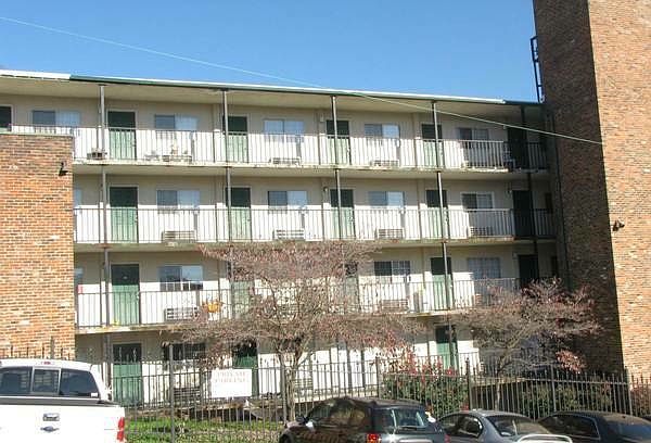 1st image of 510 14th St APT 305