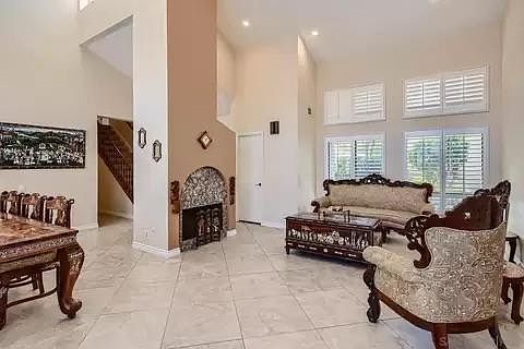 2nd image of 4718 Oporto Pl