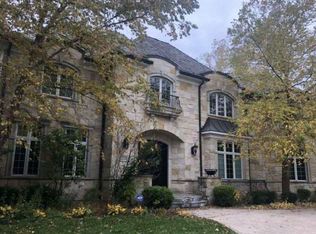 2128 Tuscany Ct, Glenview, IL 60025