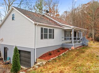 937 Sampson Rd, Lenoir, NC 28645