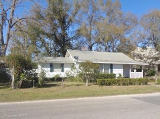129 NE 1st Ave, Trenton, FL 32693