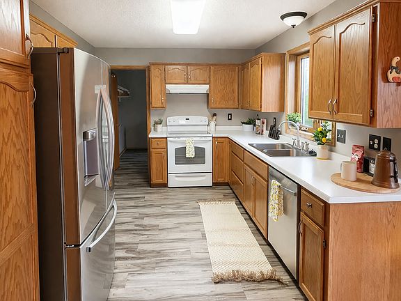 5th image of 6221 Townsview Ln SE
