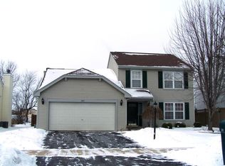 617 Spicebush Ln, Aurora, IL 60504
