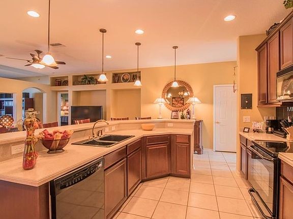 3rd image of 9804 Jasmine Brook Cir