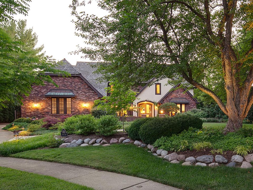1st image of 1005 Ashley Ln