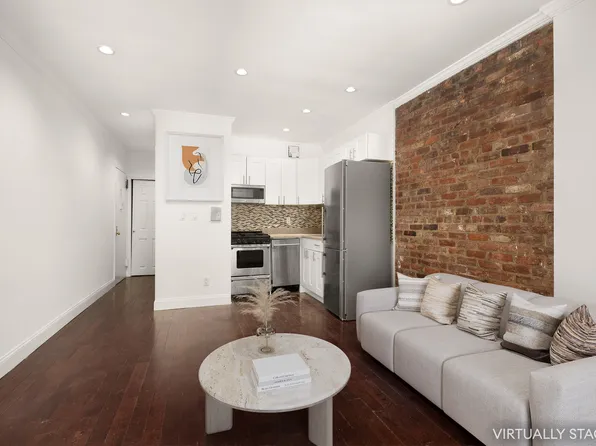 328 West 19th Street 1B image 2 of 4