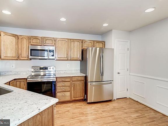 3rd image of 8327 Green Heron Way #28