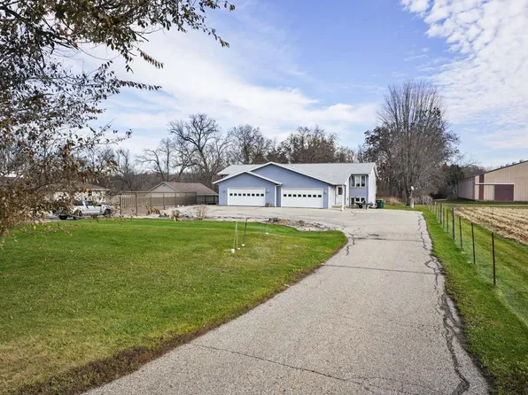 4292 Vilas Hope Road, Cottage Grove, WI 53527