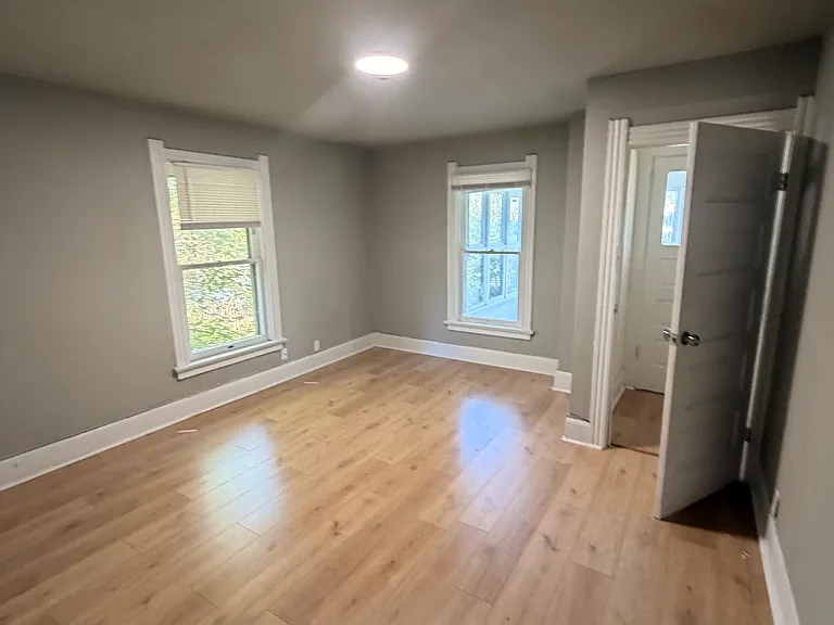 871 Oak St #1 — Photo 6