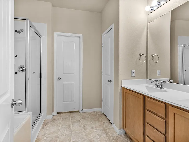 9419 Elliotts Ct — Photo 28