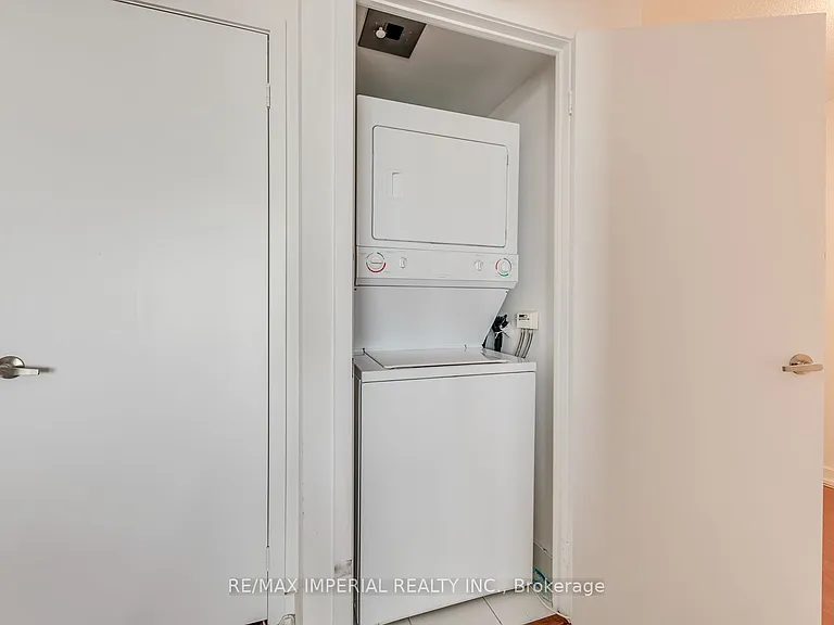 25 Capreol Ct #2510 — Photo 29