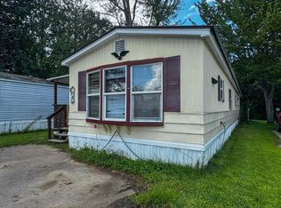 43 1st St, Colchester, VT 05446