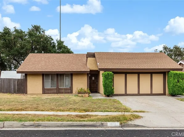 972 Spruce Ln, Pasadena, CA 91103