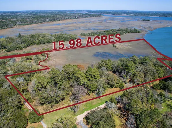 7083 Whistling Alligator Way, Wadmalaw Island, SC 29487