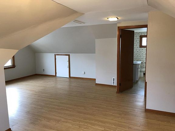 5th image of 4870 E 86th St