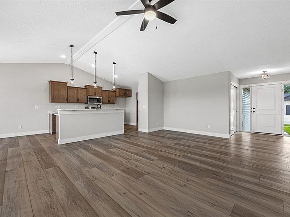 5th image of 3660 McLain Way