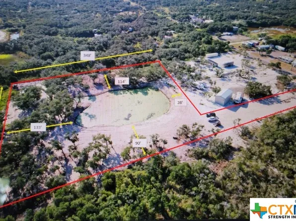 494 Banty Ln, Rockport, TX 78382