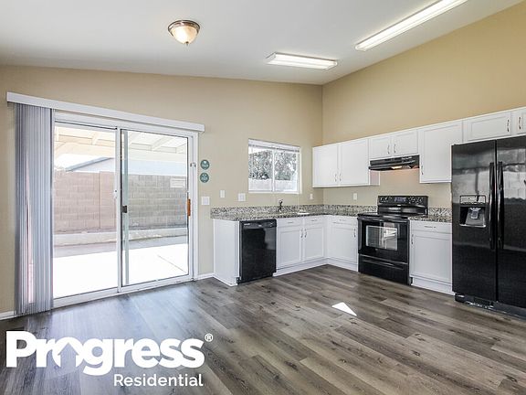 5th image of 3015 W Zachary Dr