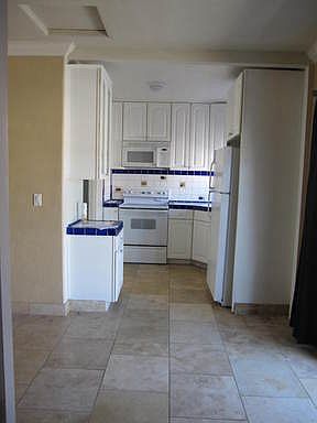 3rd image of 4277 Lois St #1