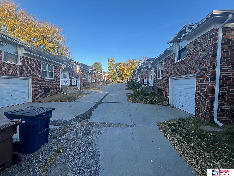 2nd image of 3713-3725 S 48th St