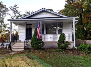 51 Walnut St, Sicklerville, NJ 08081