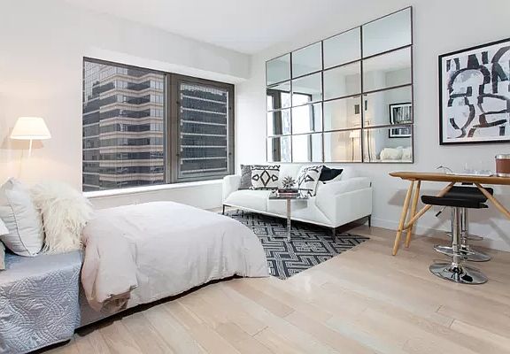 2nd image of 75 Wall St APT 33H
