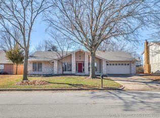 8810 S 72nd East Ave, Tulsa, OK 74133