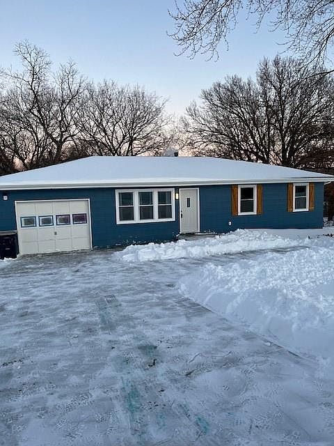 1st image of 3829 Laurel Ave