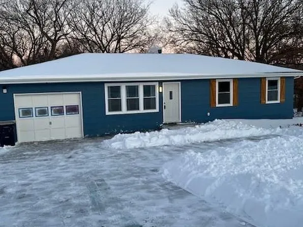 3829 Laurel Ave, Kansas City, MO 64133