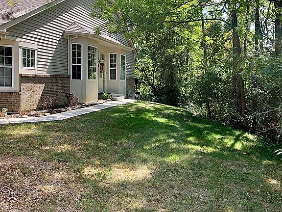 2nd image of 10866 Saint Andrews Dr