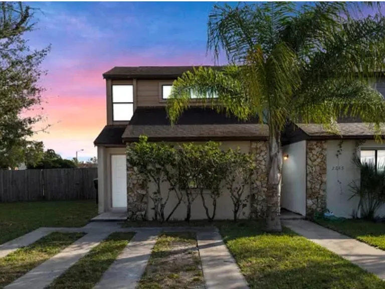 2747 Gray Fox Ln — Photo 3