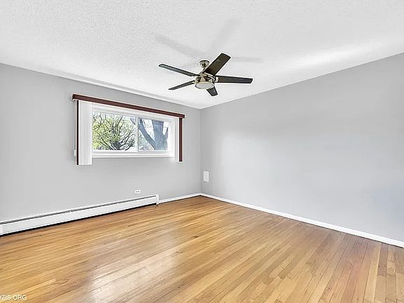 5th image of 9205 Potter Rd #4