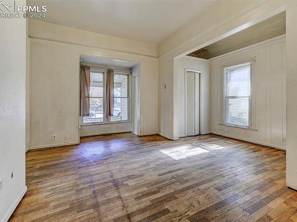 colorado-springs-colorado-243806642 picture