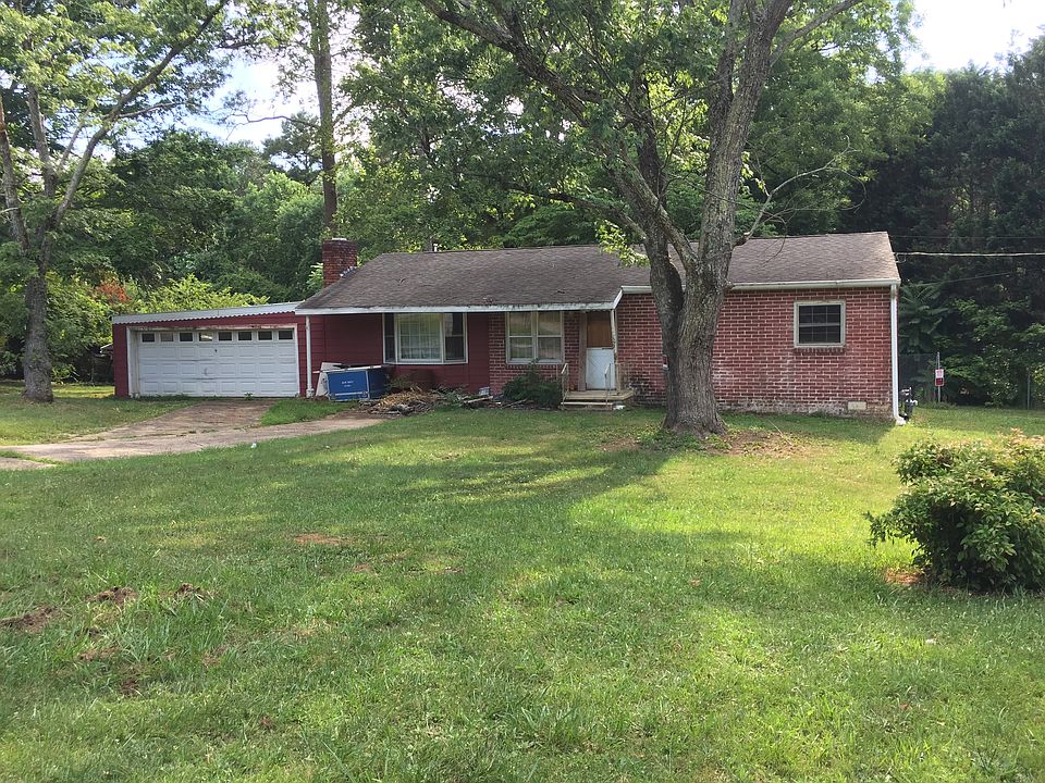2nd image of 2622 Walton Way SW