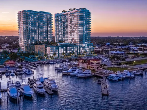 220 Lake Shore Dr, West Palm Beach, FL