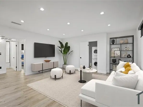 5667 La Mirada Ave #3, Los Angeles, CA 90038
