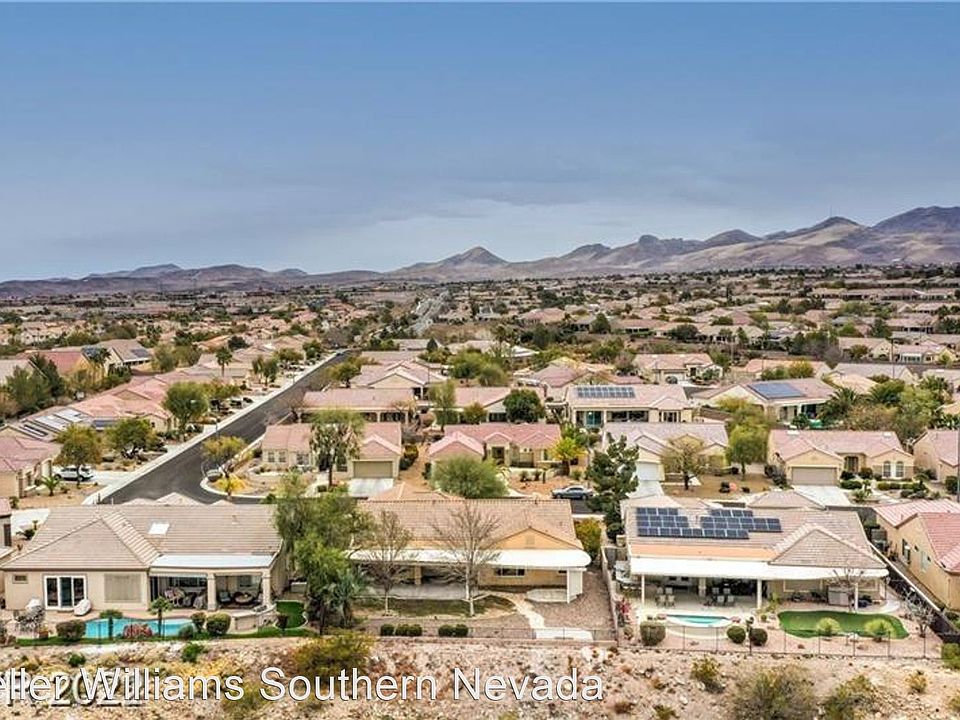 1st image of 1610 Sebring Hills Dr