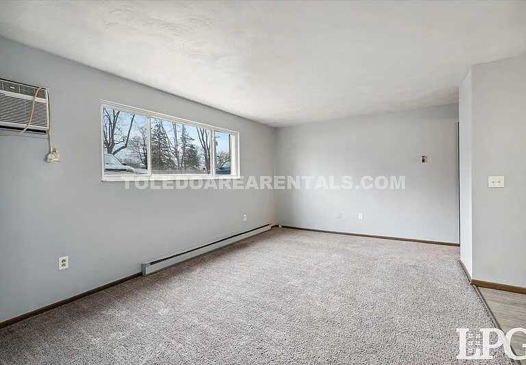 6018 Secor Rd #15 — Photo 2