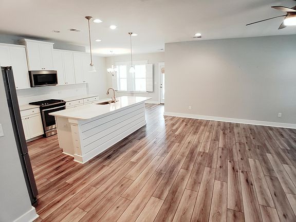Gourmet Kitchen