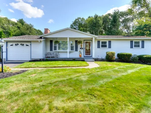 45 Loring St, Auburn, MA 01501