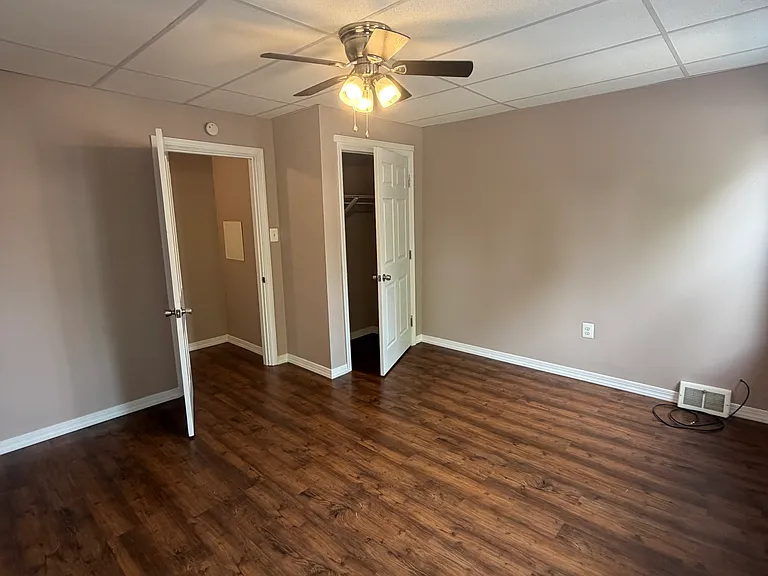 252 E Louther St — Photo 17